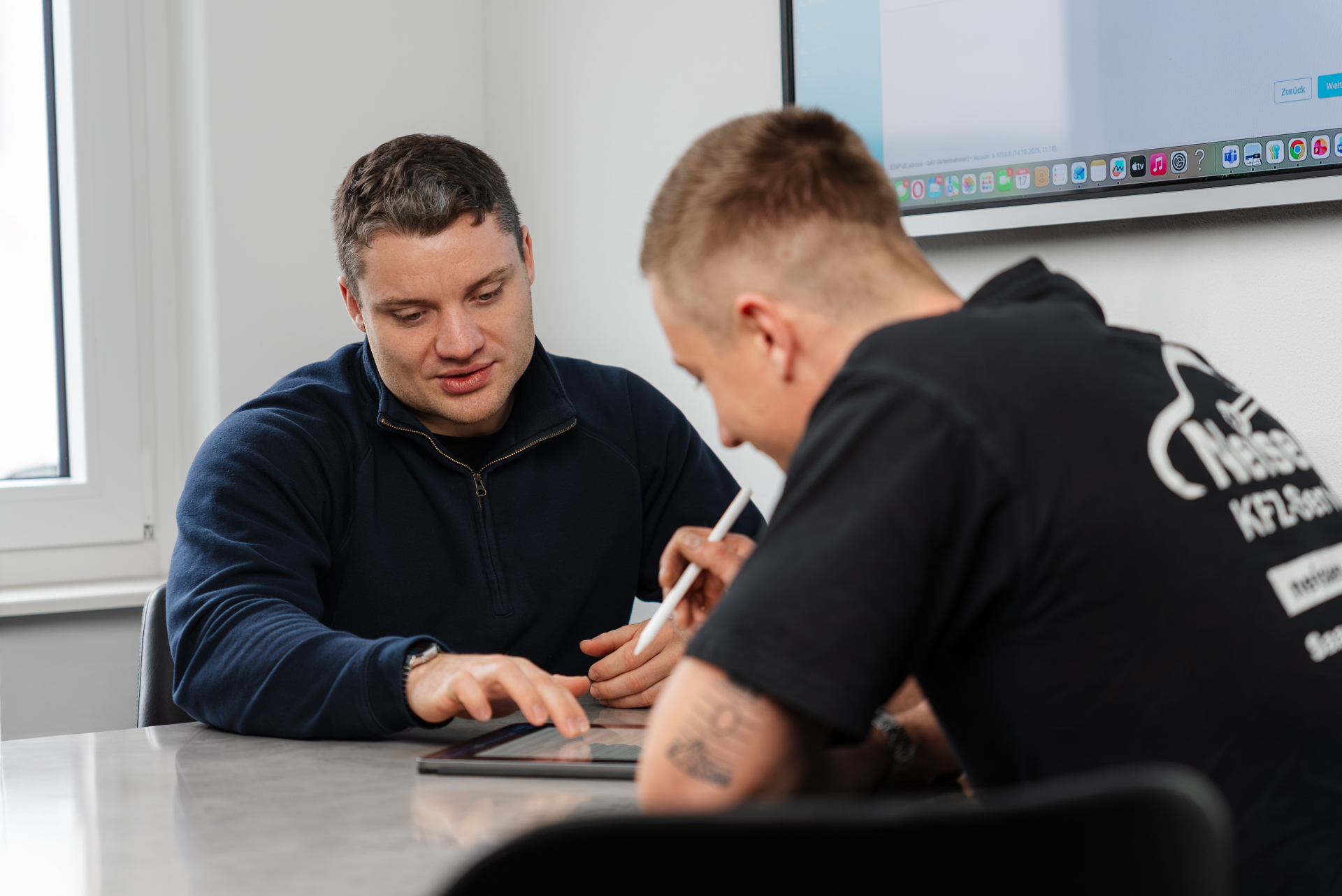 Strategisches bAV-Beratungsgespräch zwischen HR-Team und BAV Workflow Berater